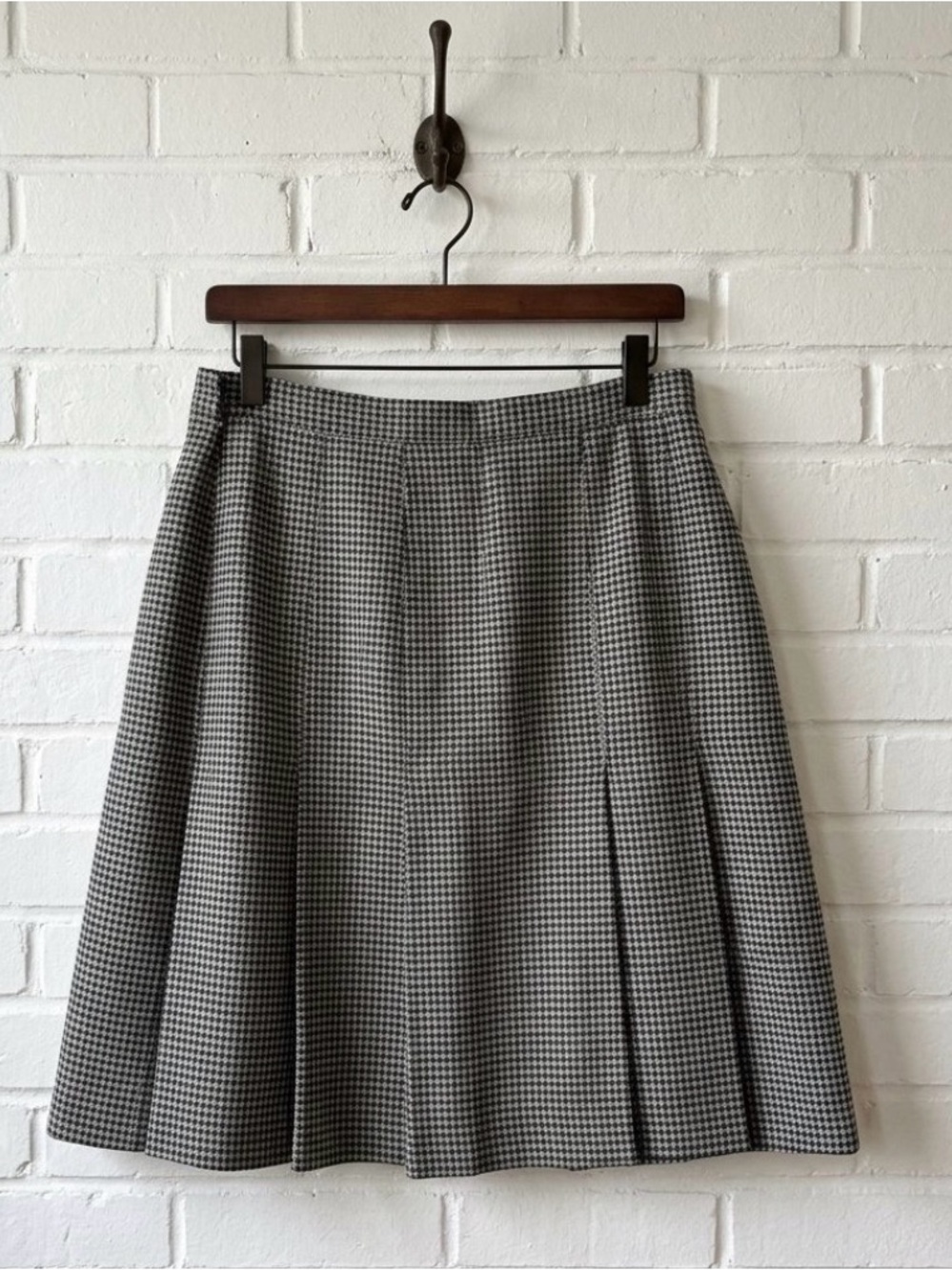 Worthington Black & White Houndstooth Pleated A-Line Skirt